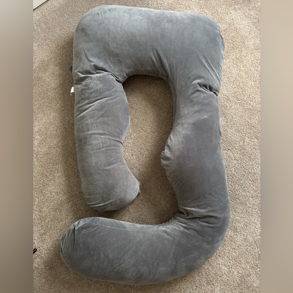 Gray U-Shaped Body / Pregnancy Pillow